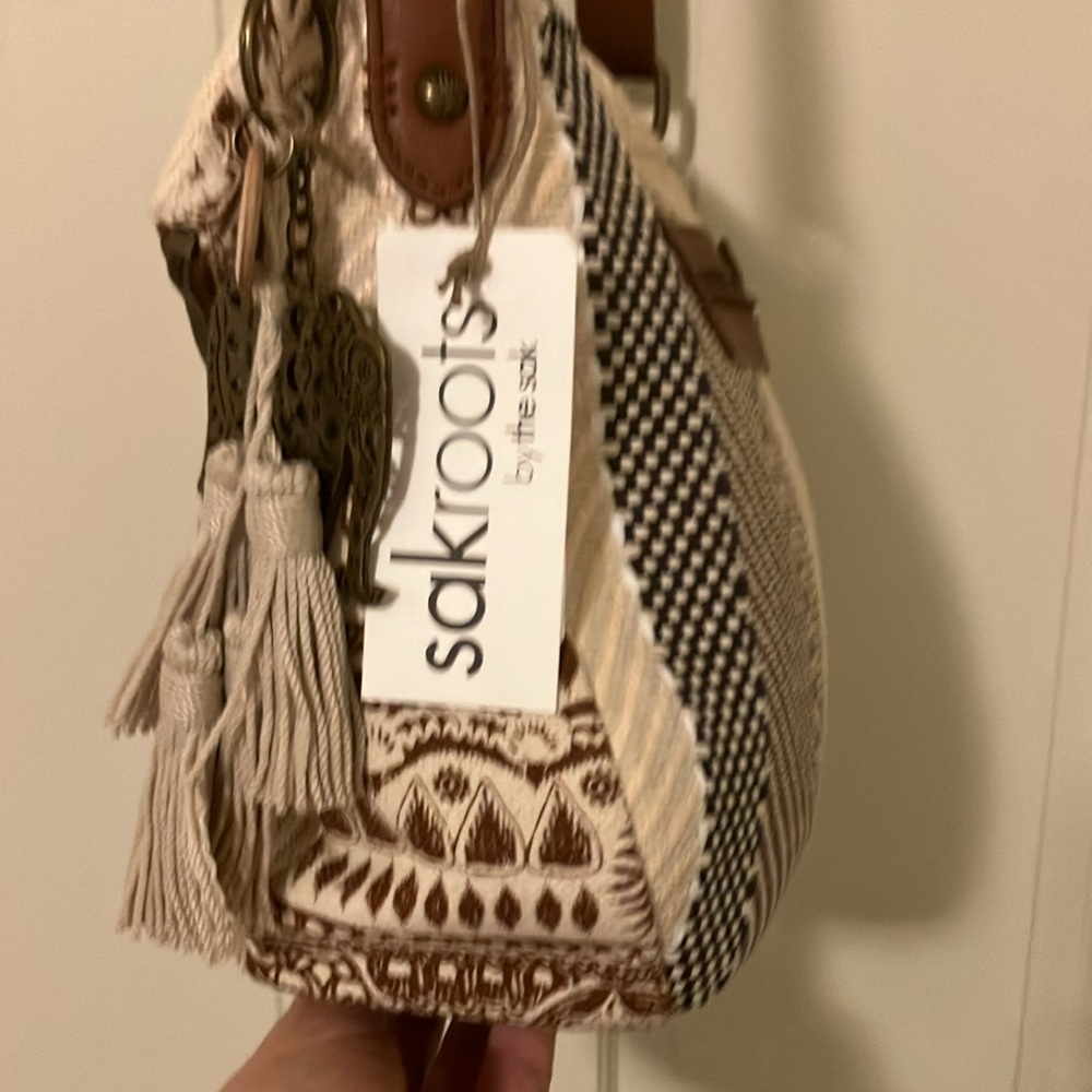 Tan and Brown Crossbody Bag with Adjustable Strap. This is the perfect purse! - Picture 3 of 7